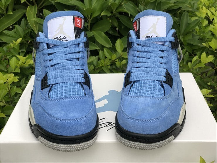 Air Jordan 4 "University Blue" – Retro Sneakers