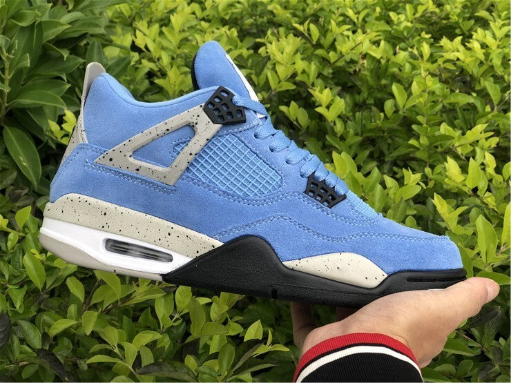 Air Jordan 4 "University Blue" – Retro Sneakers