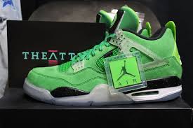 Air Jordan 4 Retro "Wahlburgers"