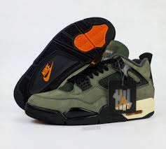 Air Jordan 4 Retro "Undefeated"